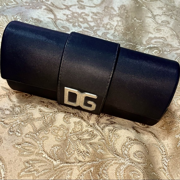 Dolce & Gabbana Full Logo On Side Frames Sunglasses early 2000’s or late 90’s. - Picture 9 of 9